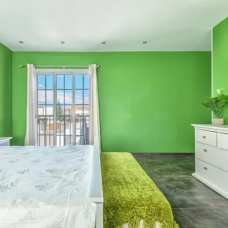 La De Alisa La Casa Entera