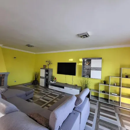 Villa La De Alisa La Casa Entera *