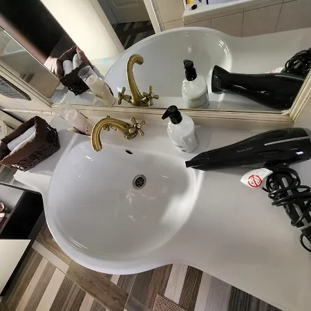 Villa La De Alisa La Casa Entera