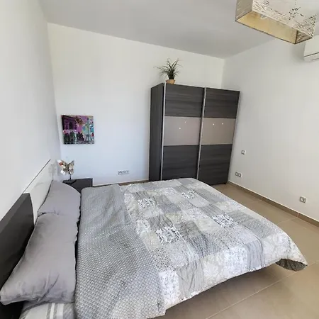 Villa La De Alisa La Casa Entera