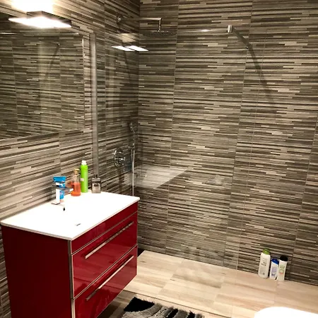 Villa La De Alisa La Casa Entera